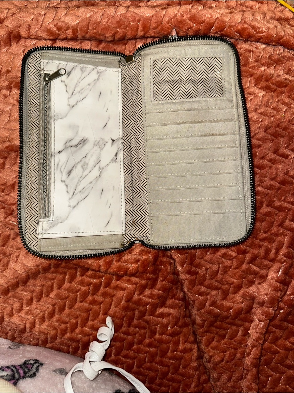 Marble-Print Zip Around Phone Wallet - White - Picture 3 of 3